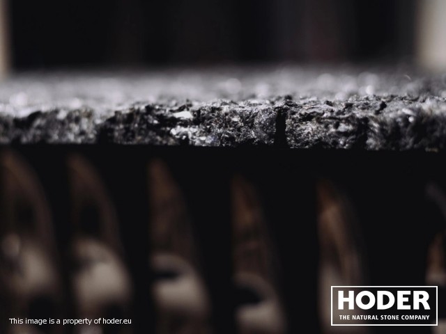 Harmonica Table Stone – ein Prototyp von Oskar Zięta mit einer Tischplatte aus Granit 711 - zdjęcie numer 3