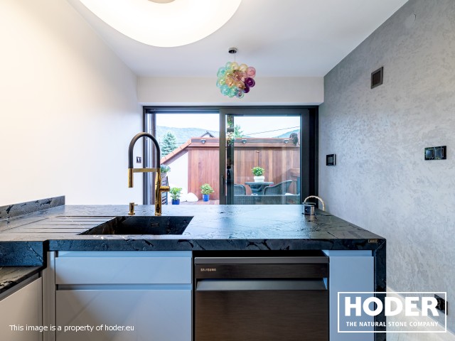 KÜCHENARBEITSPLATTE, Waschtischplaten und Fensterbank aus Quartz 701, 433, 470 und Fensterbank Quarzkonglomerat 4000 - zdjęcie numer 7