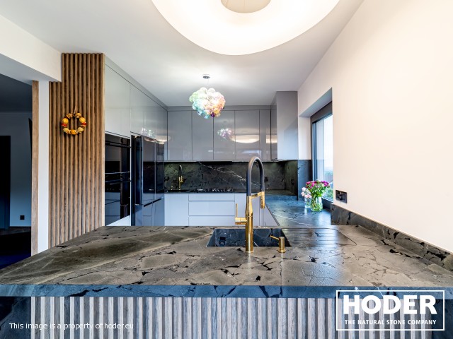 KÜCHENARBEITSPLATTE, Waschtischplaten und Fensterbank aus Quartz 701, 433, 470 und Fensterbank Quarzkonglomerat 4000 - zdjęcie numer 2